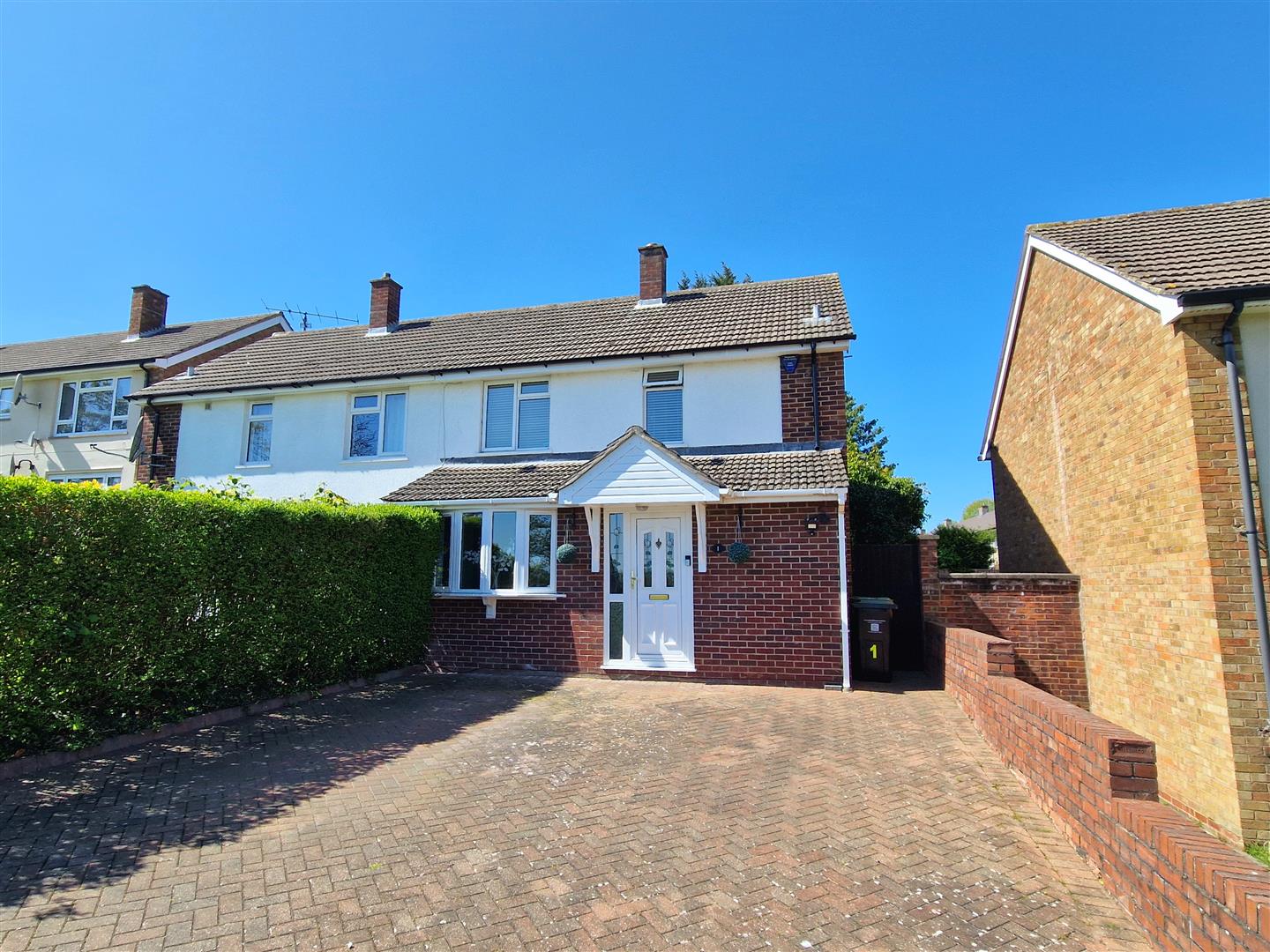 Robin Hill, Brickhill